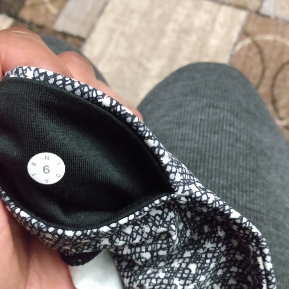 Lululemon Leggings - Picture 4 of 4